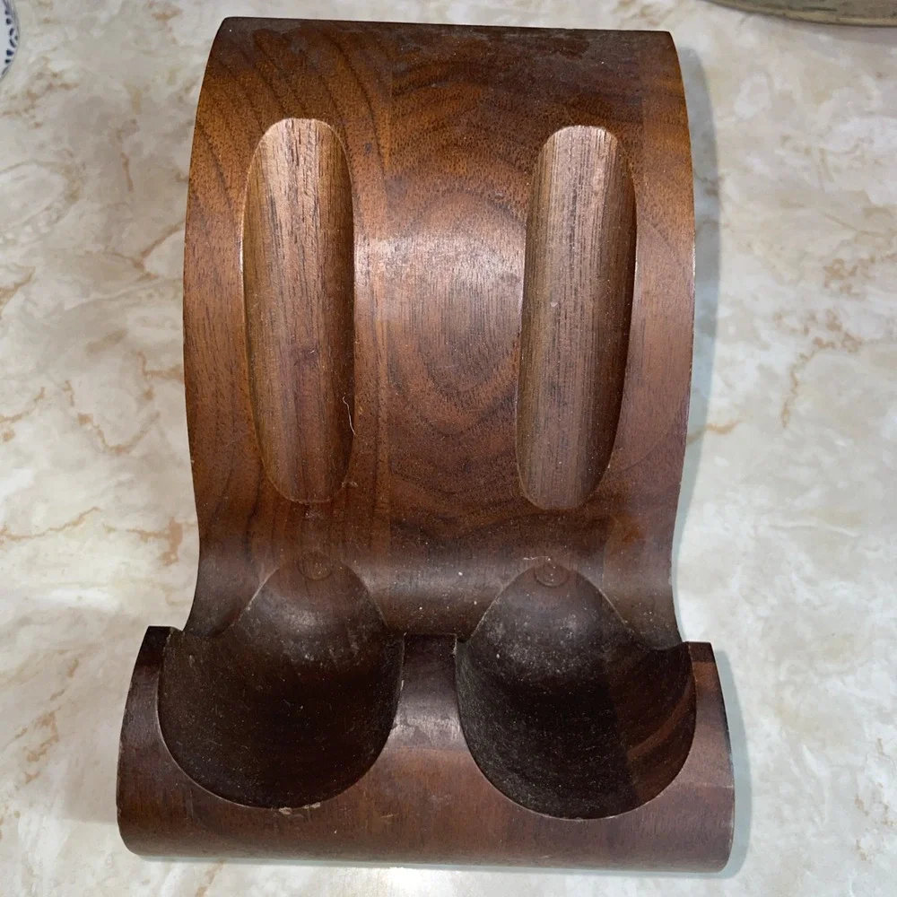 RARE! w Walnut Wood Stand Vintage Novelty Plastic Antler Salt and Pepper Shakers